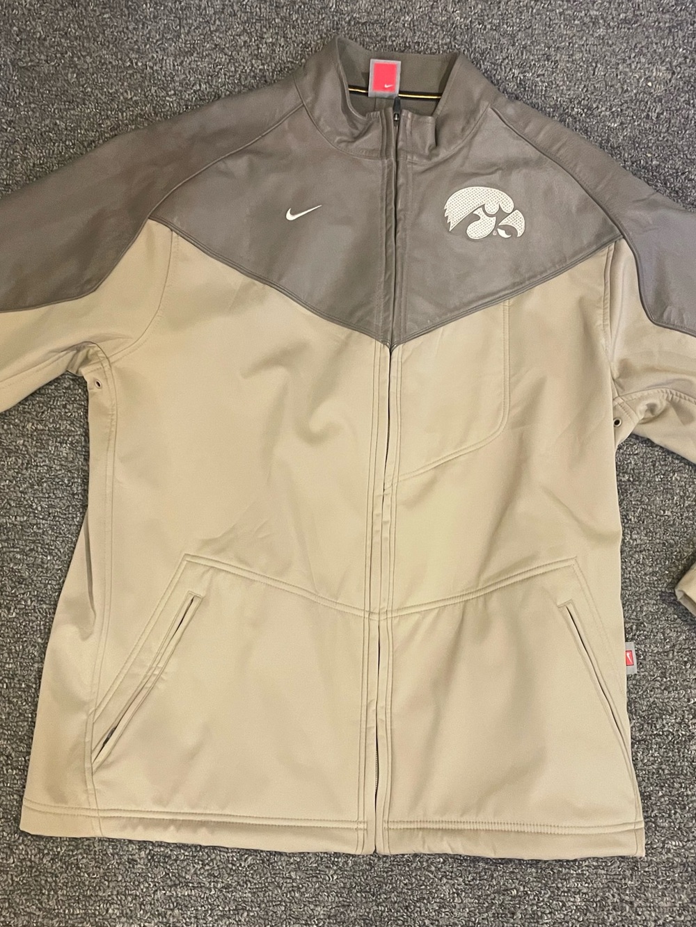 Nike Men’s Two-Tone Tan and Gray Full-Zip Jacket